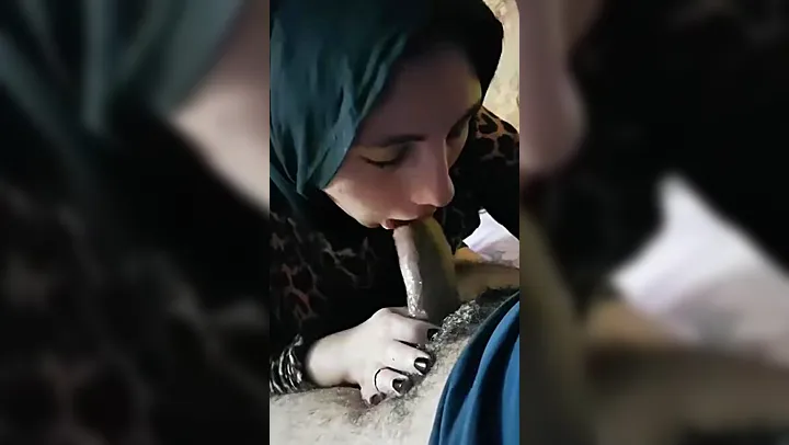 Girl goes wild on car with her mouth and pussy full of cum